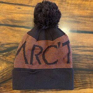 Arc'teryx Dark Brown Knit Beanie